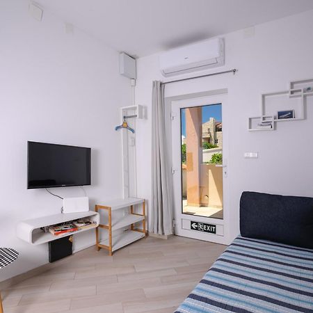 Apartments Mely Ražanac Exterior foto